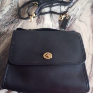 ❌❌SOLD❌❌Coach Black Vintage Court Bag